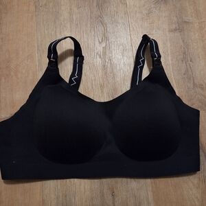 Momcozy Multi-Function: Wearable Breast Pump Bra